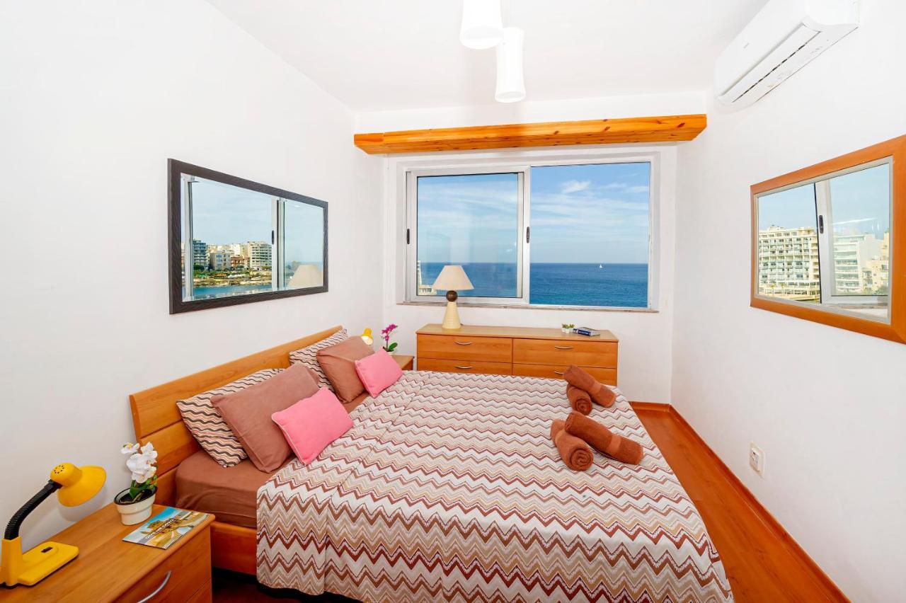 Spinola Bay Floor Seafront 3 Bedroom With Panoramic Sea Views - By Getawaysmalta