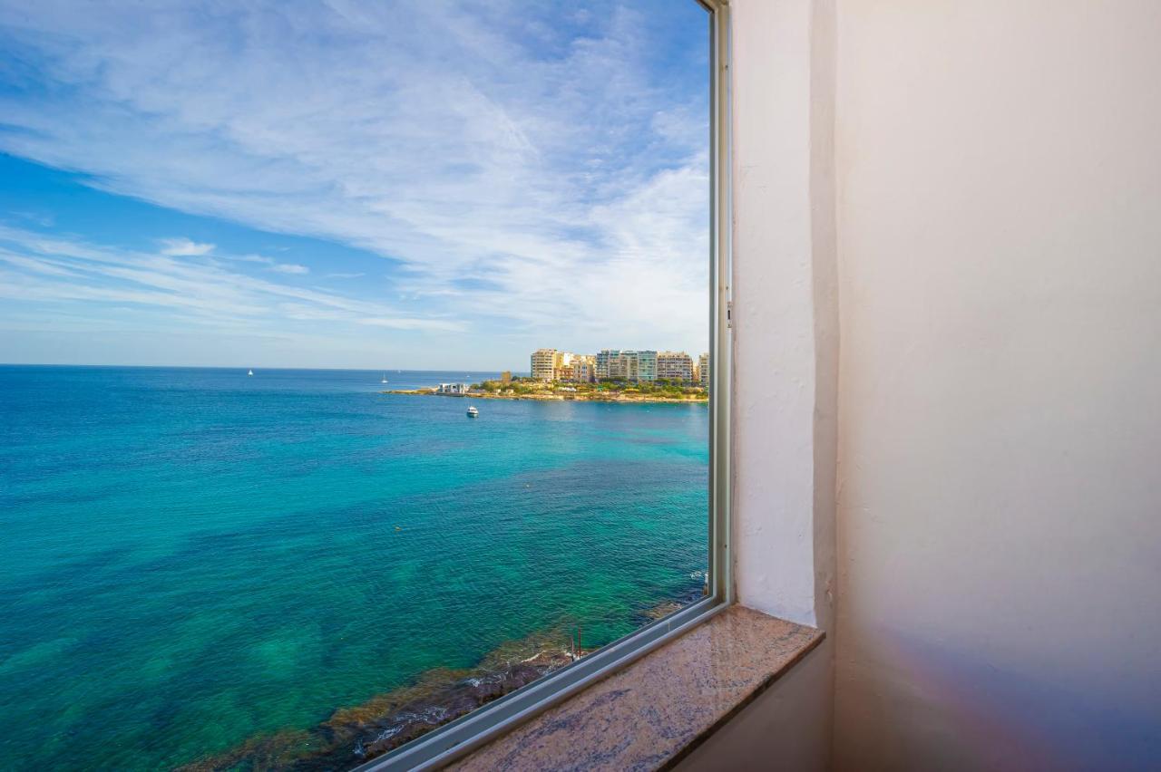 Spinola Bay Floor Seafront 3 Bedroom With Panoramic Sea Views - By Getawaysmalta * San Ġiljan