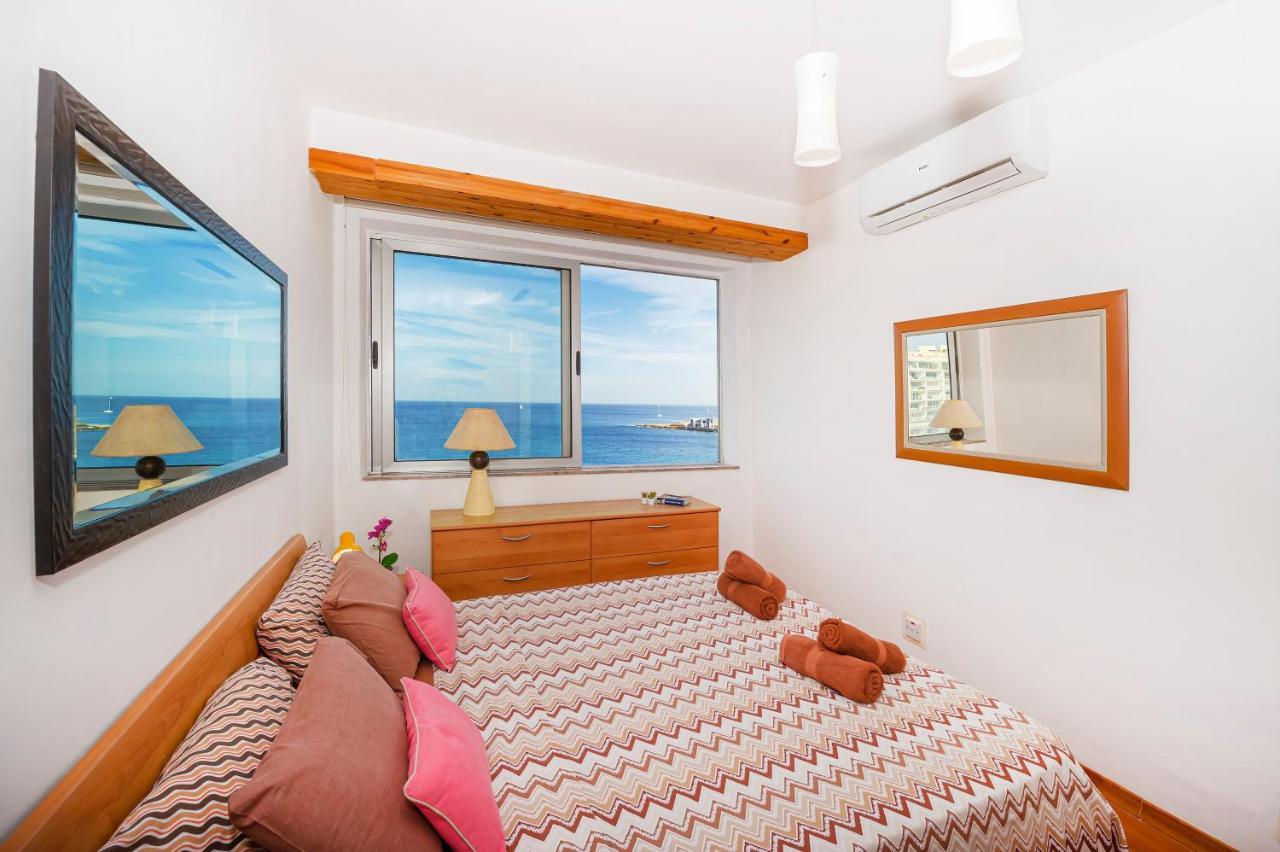 Spinola Bay Floor Seafront 3 Bedroom With Panoramic Sea Views - By Getawaysmalta