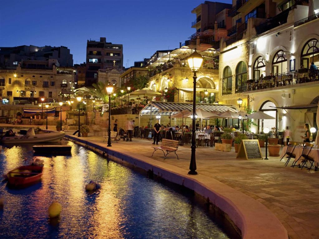 Spinola Bay Floor Seafront 3 Bedroom With Panoramic Sea Views - By Getawaysmalta *