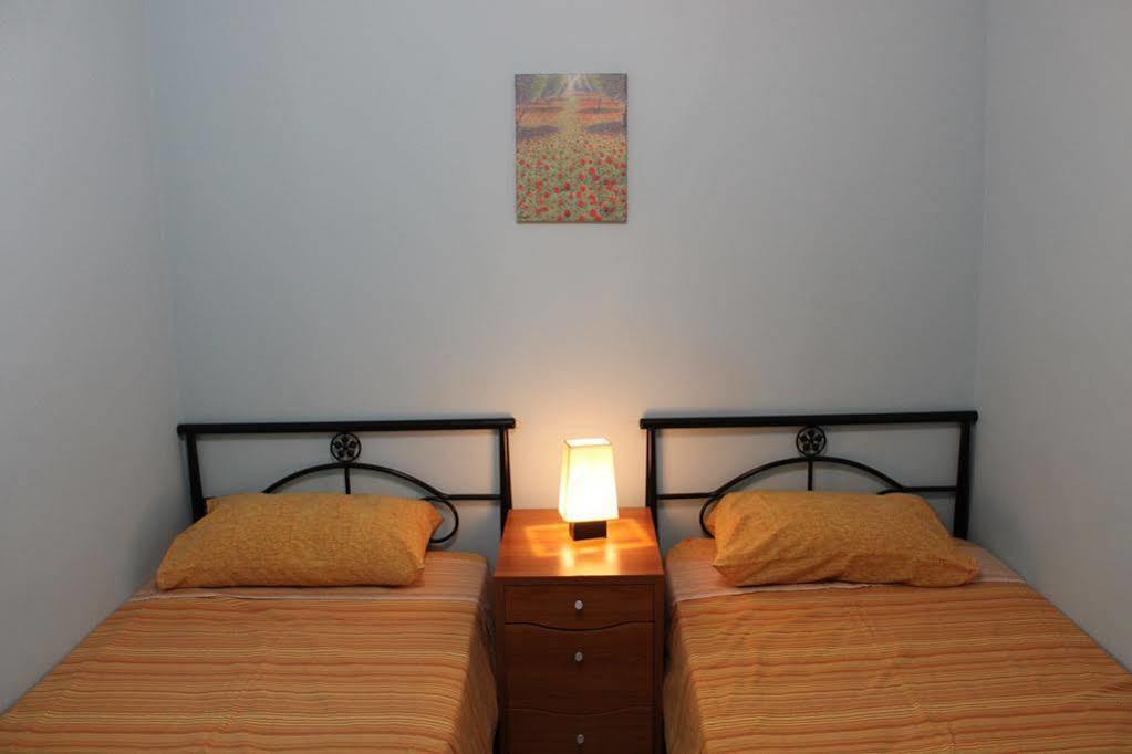 Appartement Spinola Bay Floor Seafront 3 Bedroom With Panoramic Sea Views - By Getawaysmalta