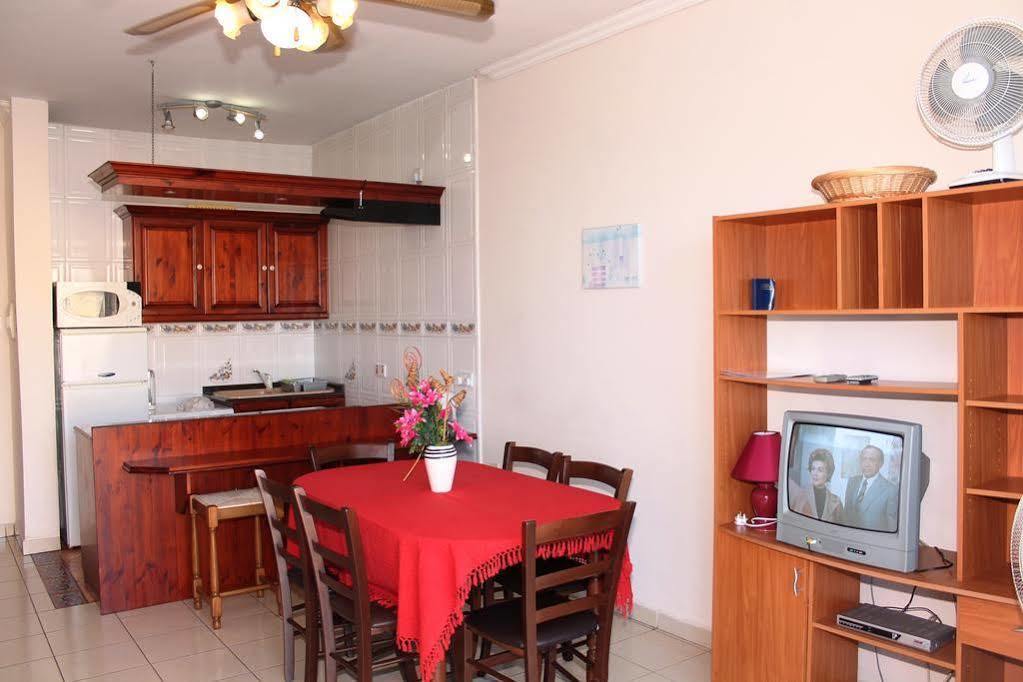 Spinola Bay Floor Seafront 3 Bedroom With Panoramic Sea Views - By Getawaysmalta *