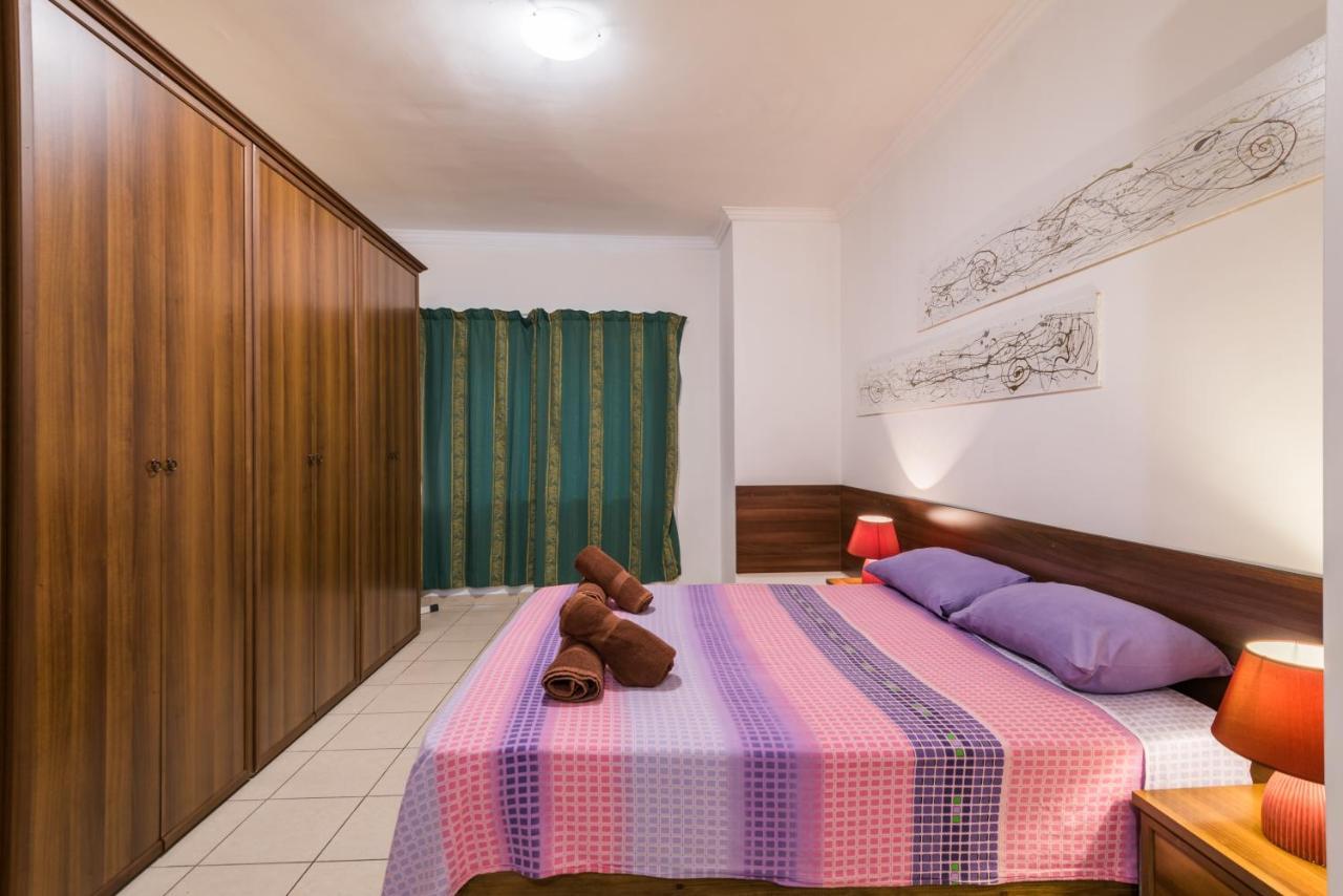 Spinola Bay Floor Seafront 3 Bedroom With Panoramic Sea Views - By Getawaysmalta * San Ġiljan